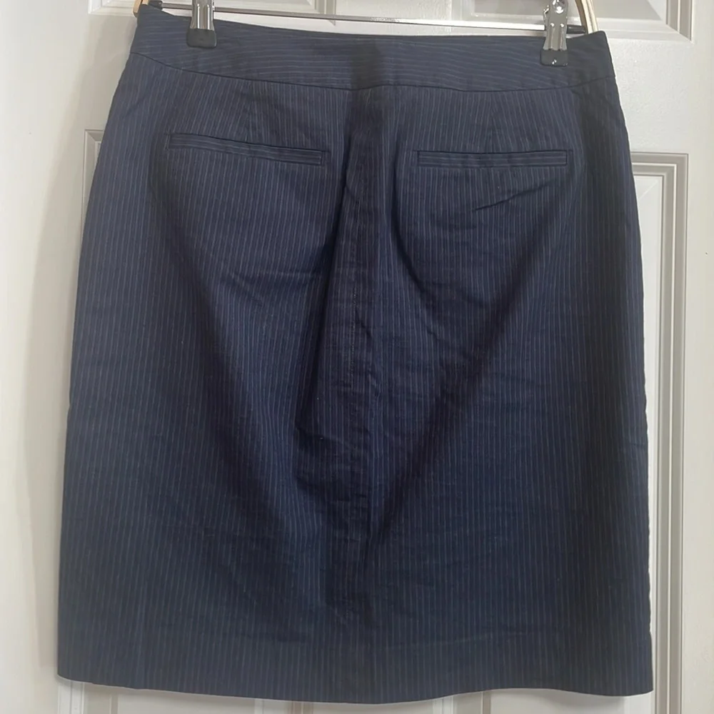 Banana republic pinstripe, cotton blend skirt